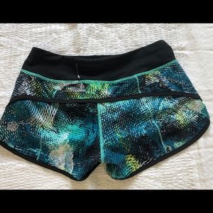 🦄 lululemon Mo Money Bali speed shorts size 4